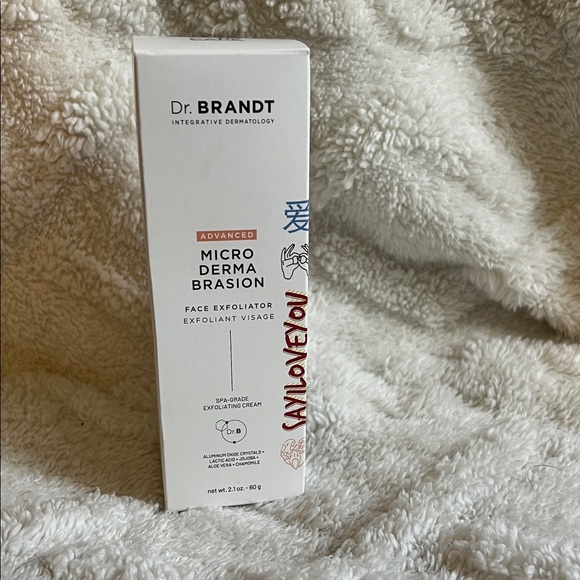 Dr. Brandt Advanced Microdermabrasion Face Exfoliator - White and Red